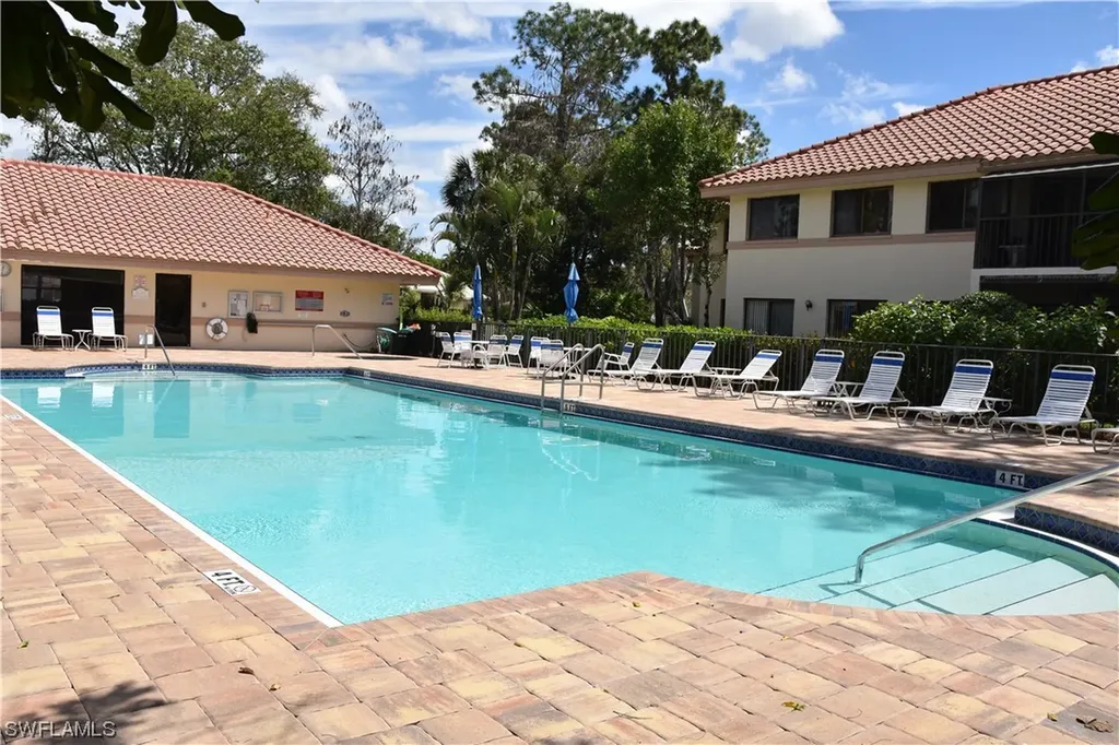 78 Bennington Drive Naples FL 34104