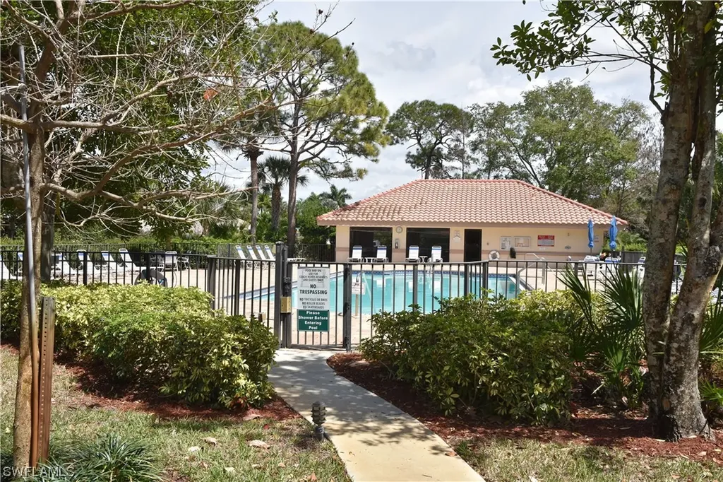 78 Bennington Drive Naples FL 34104