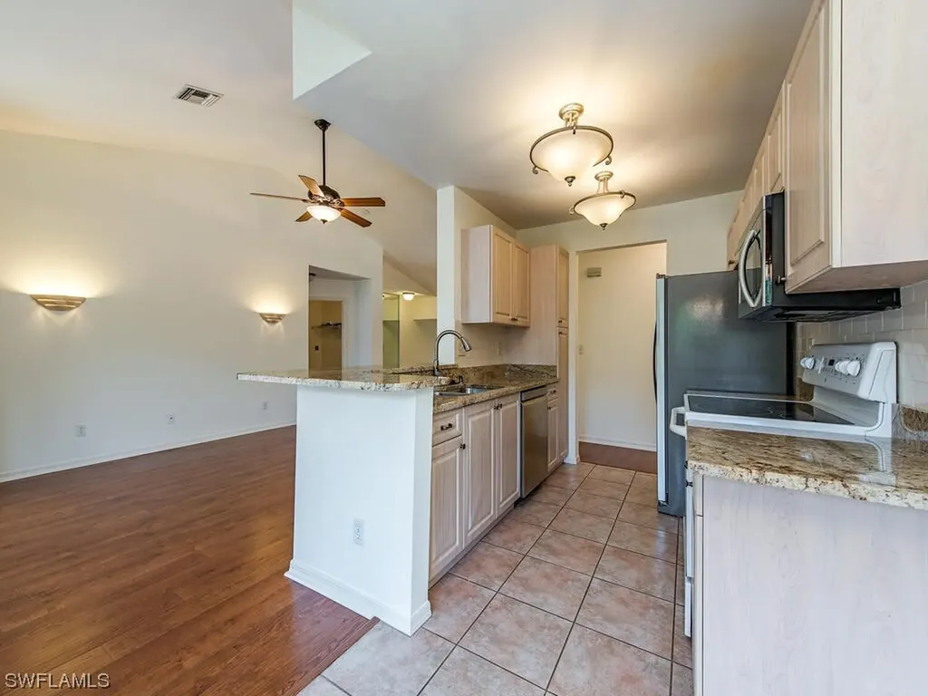78 Bennington Drive Naples FL 34104