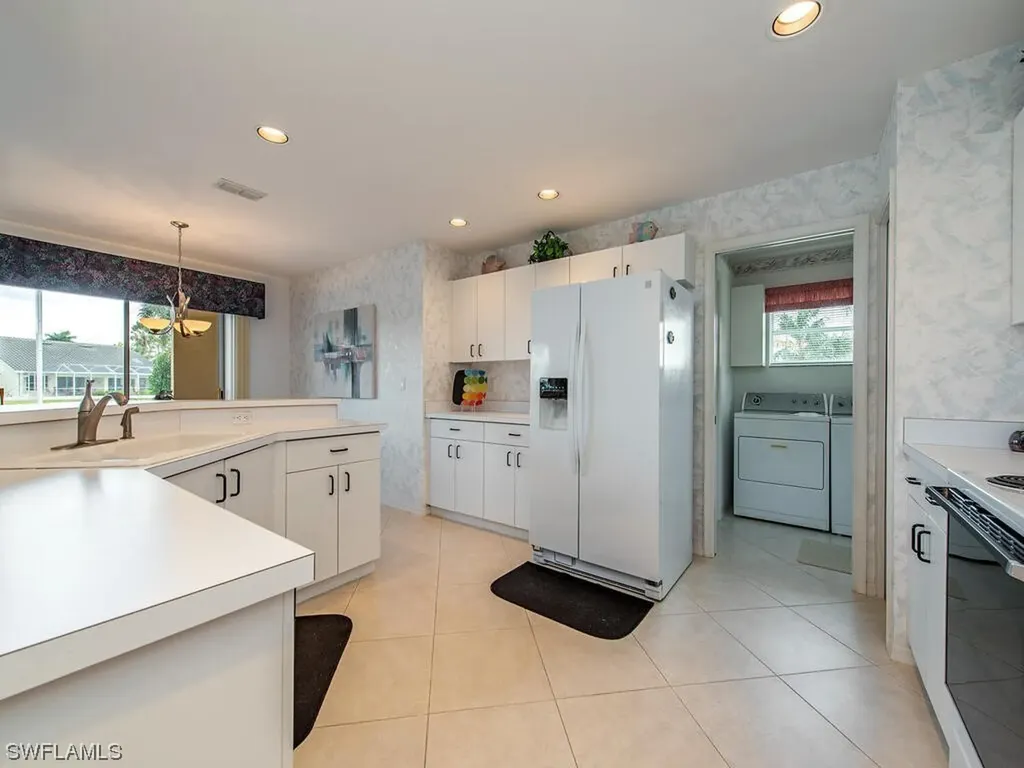 1970 E. Crown Pointe Boulevard Naples FL 34112
