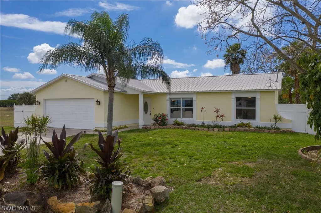 102 NE 11th Street Cape Coral FL 33909