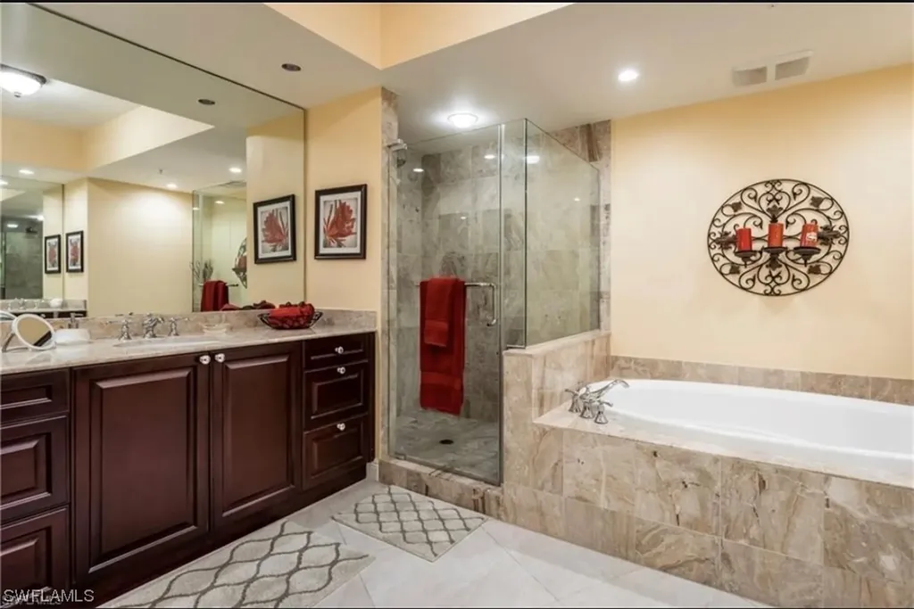1050 Borghese Lane Naples FL 34114