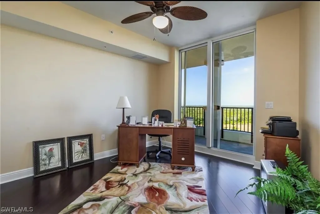 1050 Borghese Lane Naples FL 34114