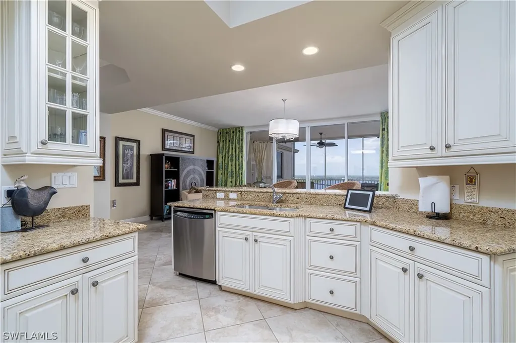 2090 W 1st Street Fort Myers FL 33901