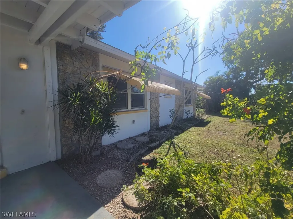 315 NE 11th Avenue Cape Coral FL 33909