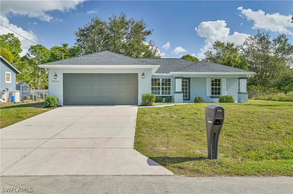 2808 Ann Avenue N Lehigh Acres FL 33971