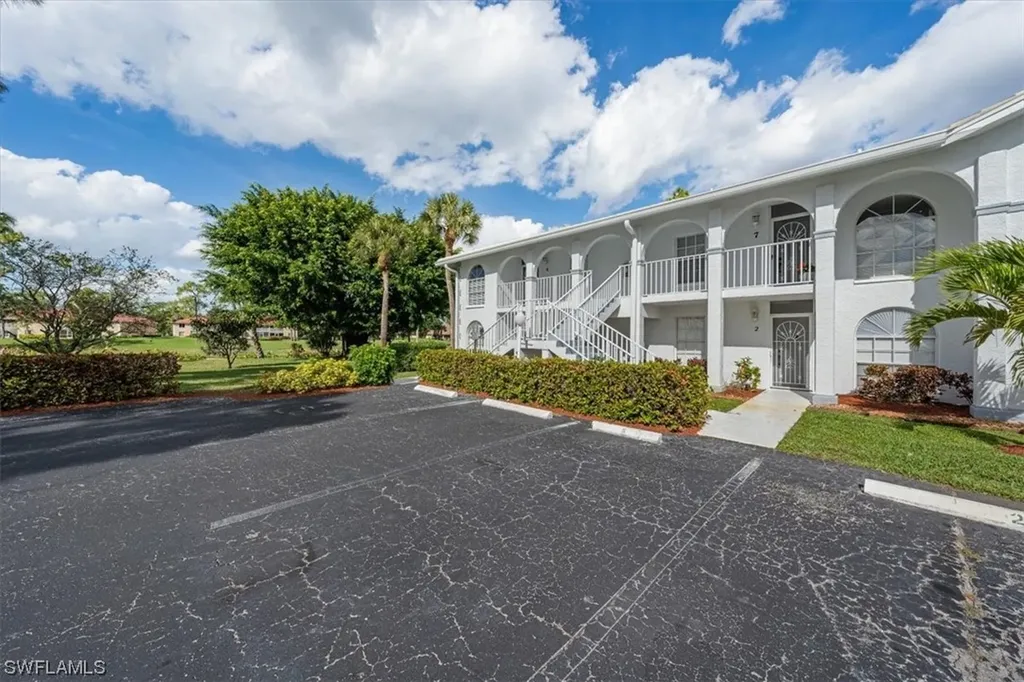 Naples FL, 259 Deerwood Circle, Unit 1-7