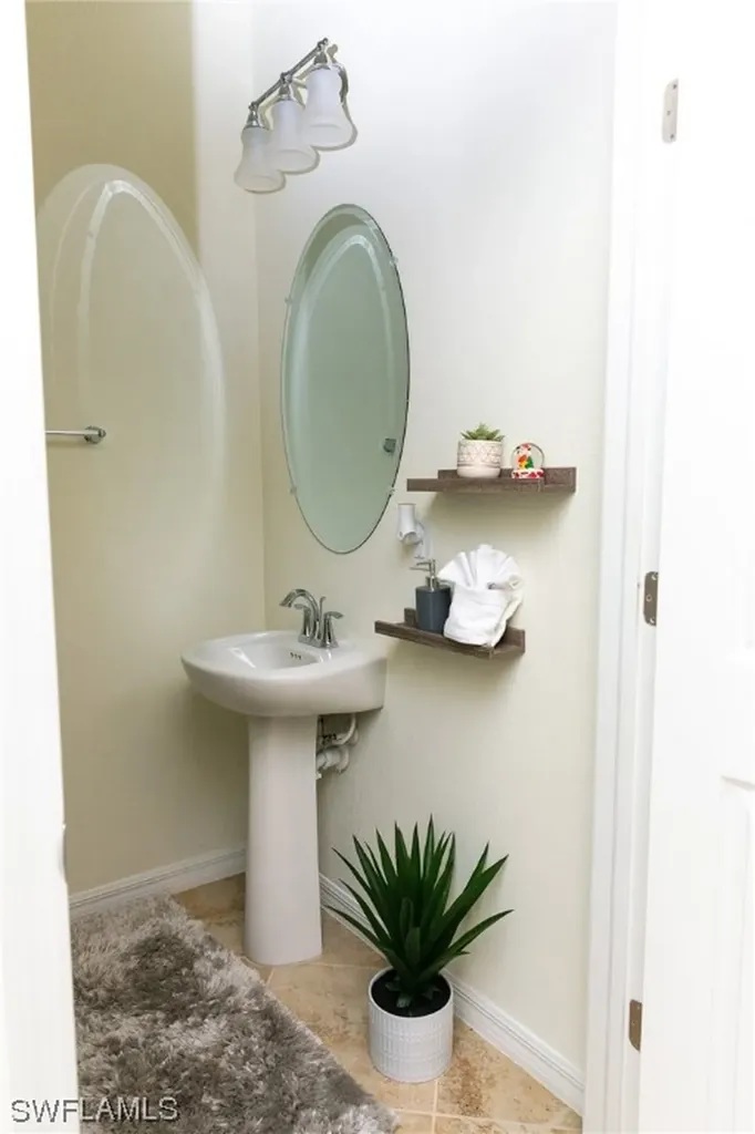 2650 Bloom Lane Naples FL 34120