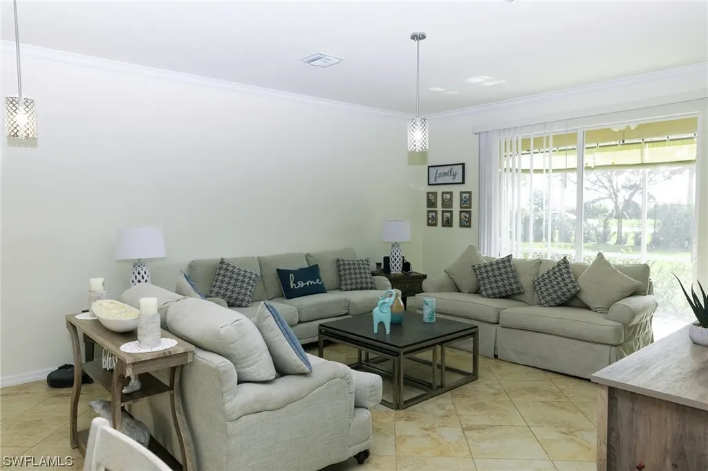 2650 Bloom Lane Naples FL 34120