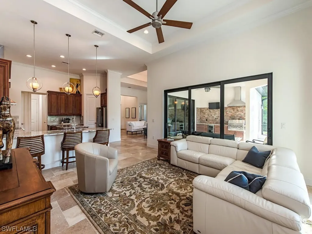 5710 Spanish Oaks Lane Naples FL 34119