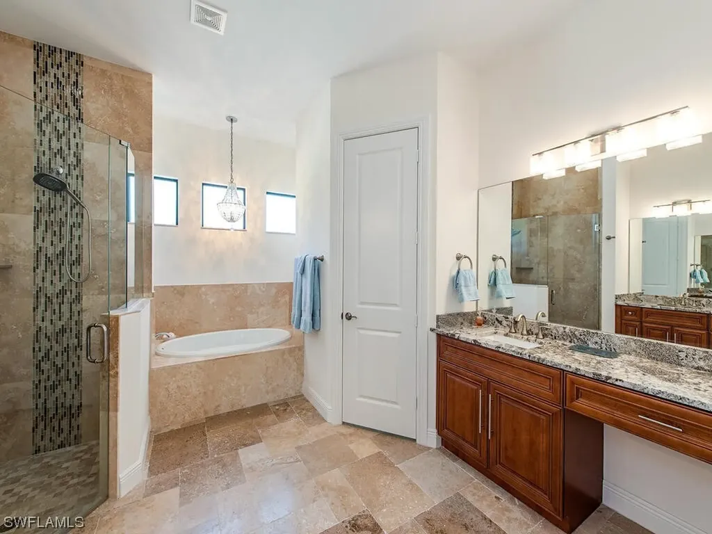 5710 Spanish Oaks Lane Naples FL 34119