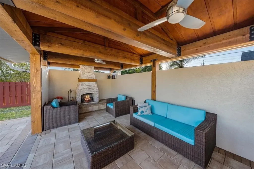 108 Mentor Drive Naples FL 34110