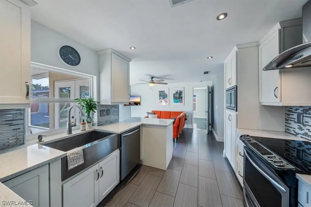 108 Mentor Drive Naples FL 34110