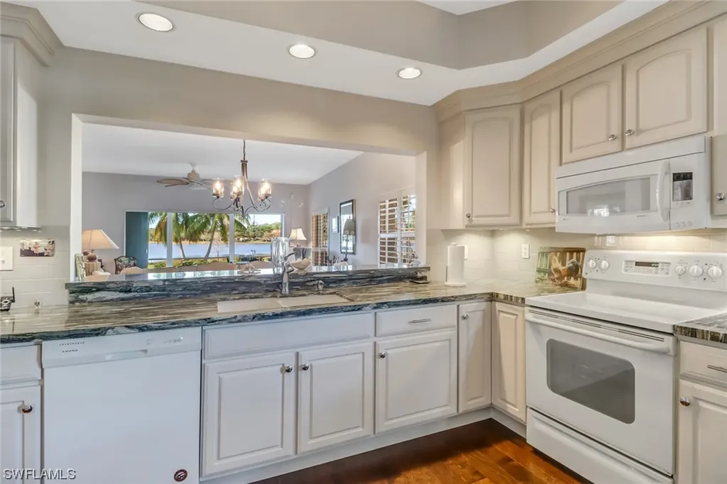 2827 Aintree Lane Naples FL 34112