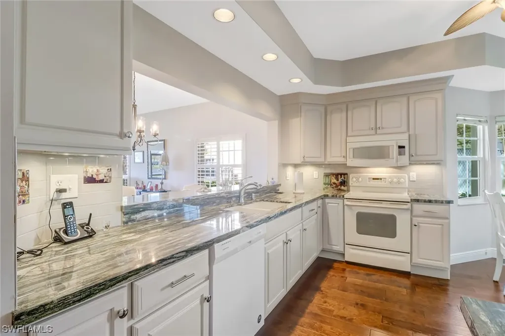 2827 Aintree Lane Naples FL 34112
