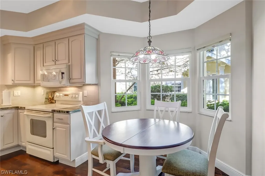 2827 Aintree Lane Naples FL 34112