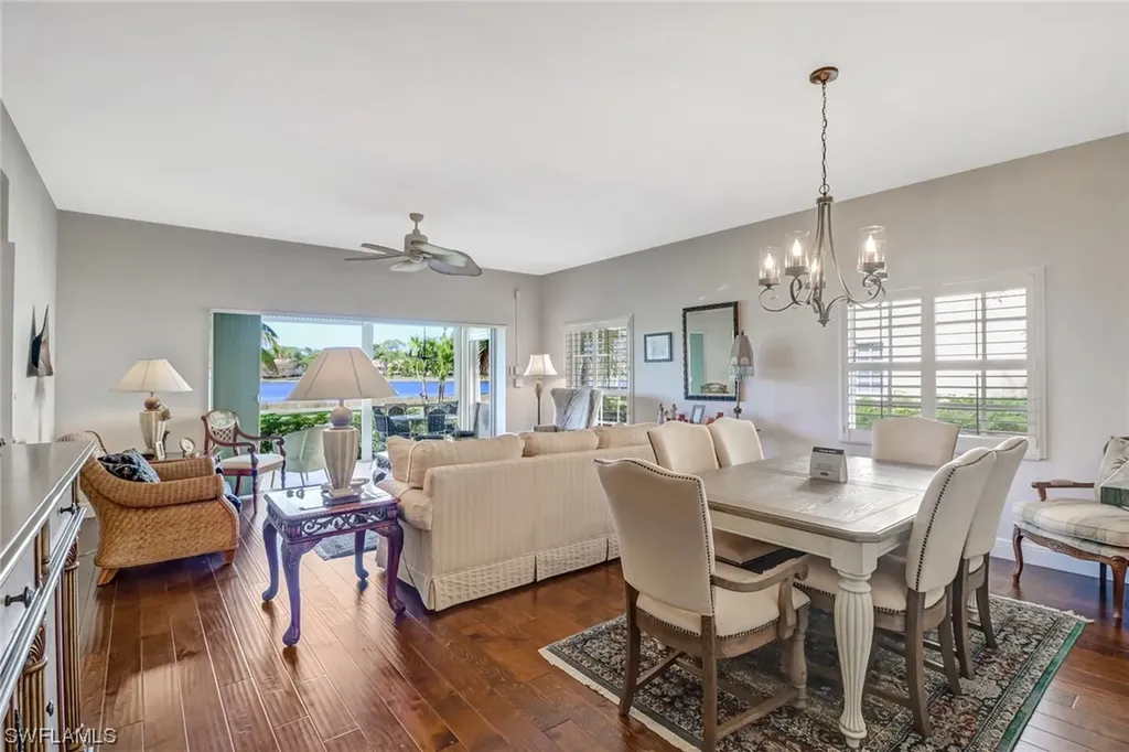 2827 Aintree Lane Naples FL 34112