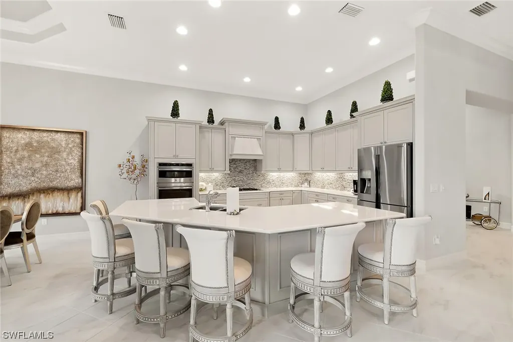 7607 Trento Circle Naples FL 34113