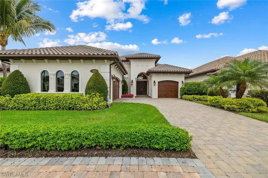 7607 Trento Circle Naples FL 34113