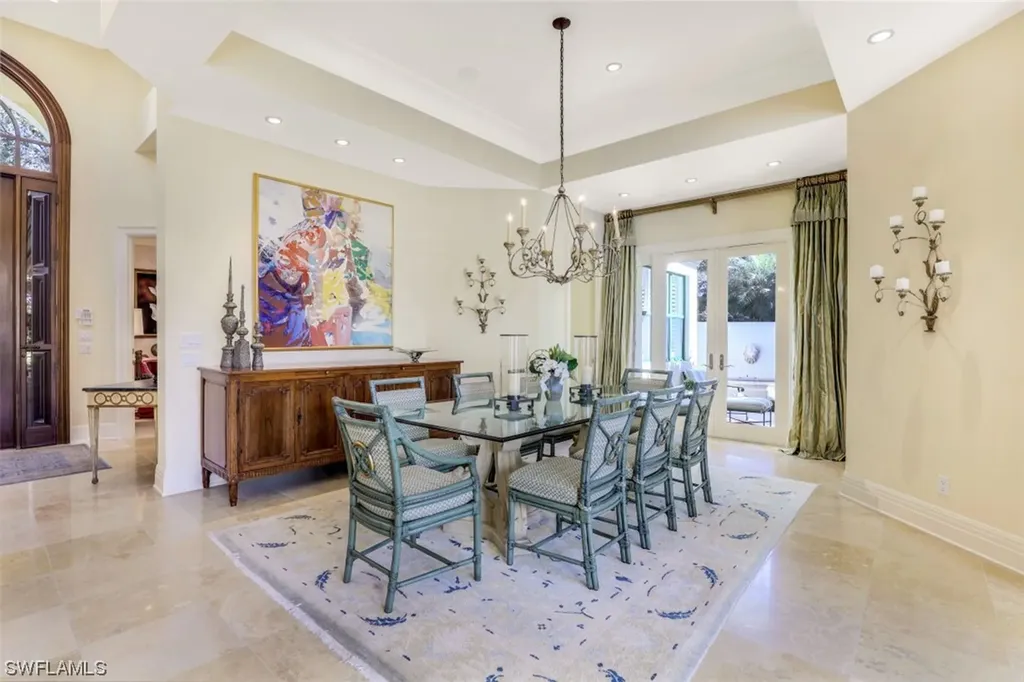 7833 Via Vecchia Naples FL 34108