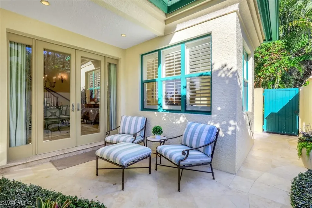 7833 Via Vecchia Naples FL 34108