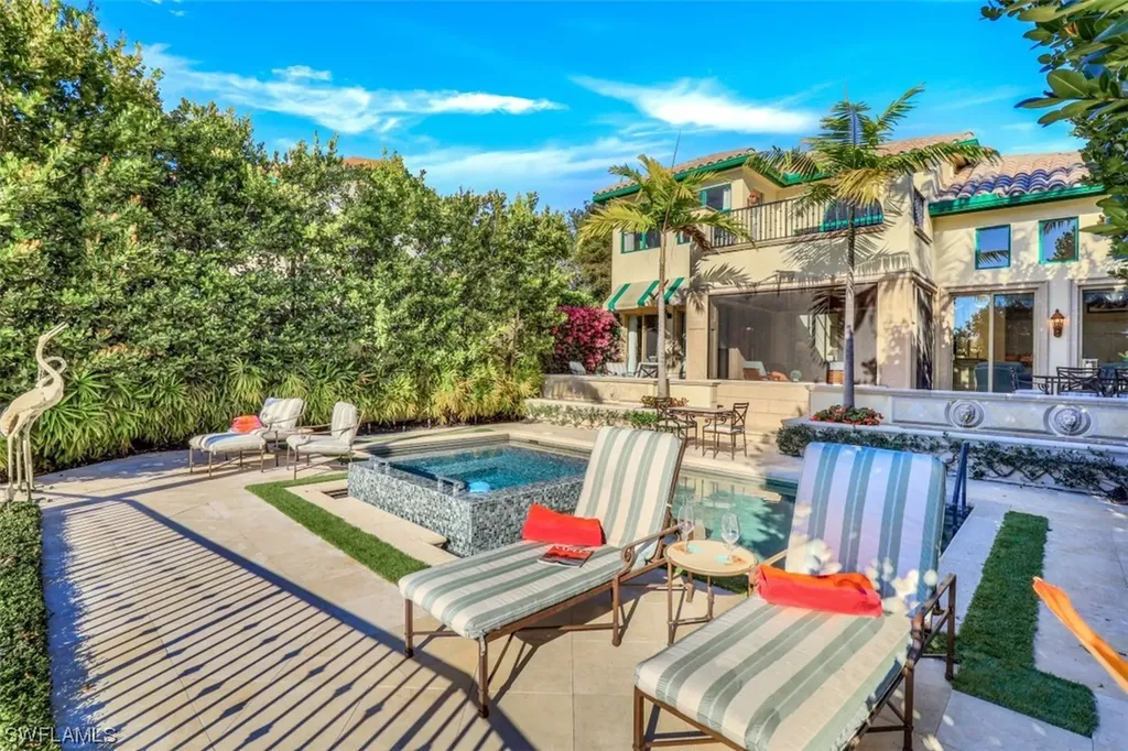 7833 Via Vecchia Naples FL 34108