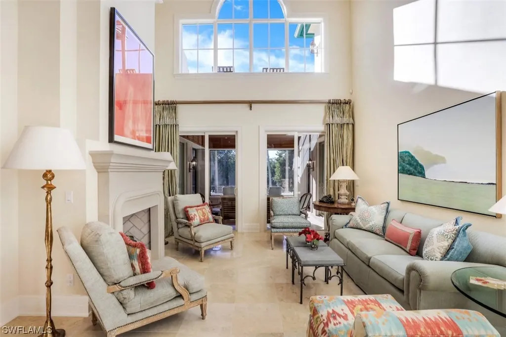 7833 Via Vecchia Naples FL 34108