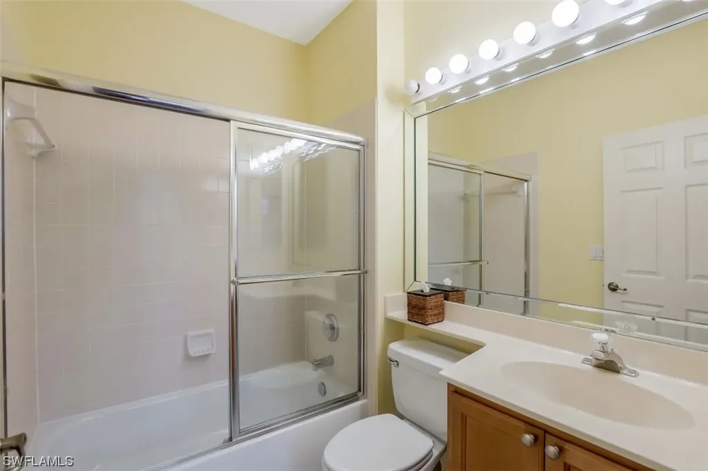 23181 Oakglen Lane Estero FL 34135