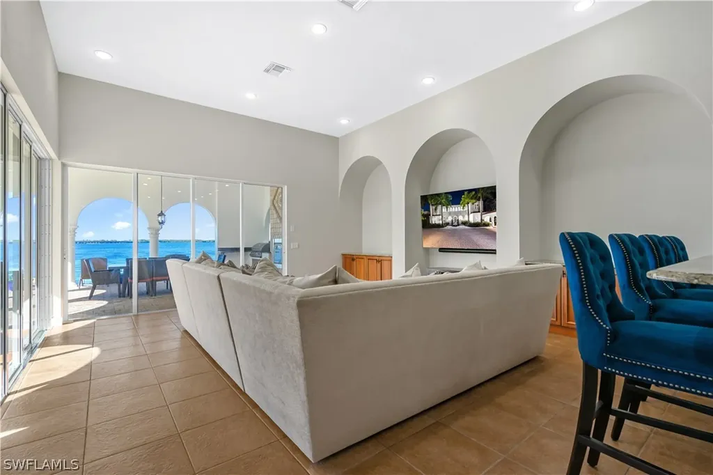 1130 Tipton Court Fort Myers FL 33901
