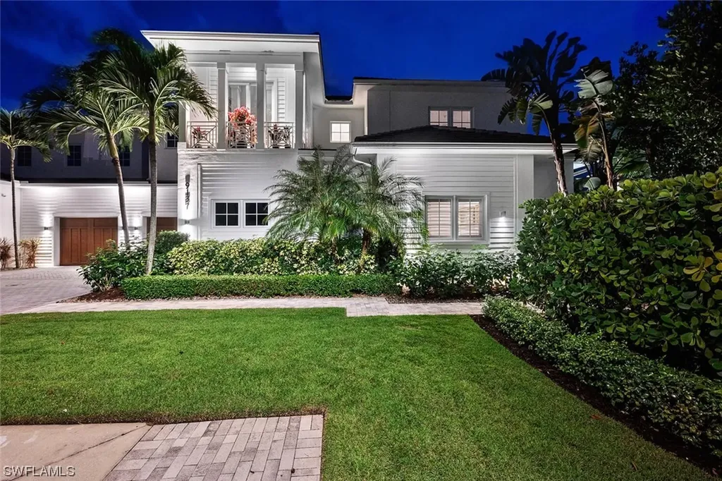 9137 Mercato Way Naples FL 34108