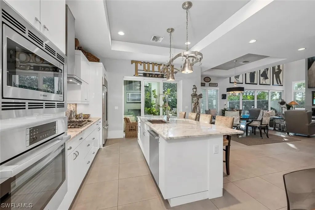 9137 Mercato Way Naples FL 34108