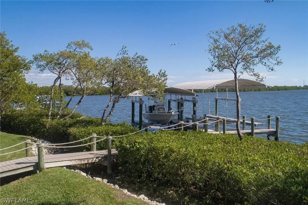 4761 Galt Island Avenue St. James City FL 33956