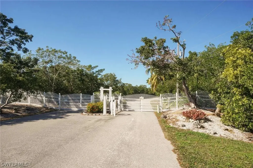 4761 Galt Island Avenue St. James City FL 33956