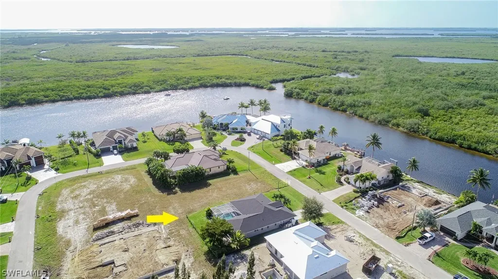 1021 NW 43rd Avenue Cape Coral FL 33993