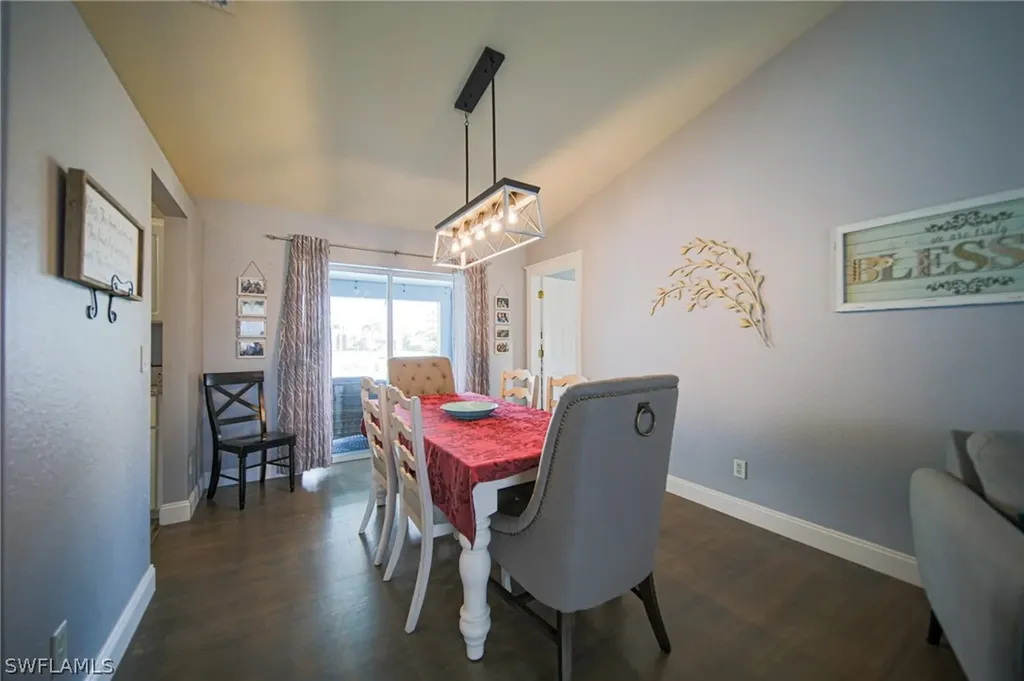1021 NW 43rd Avenue Cape Coral FL 33993