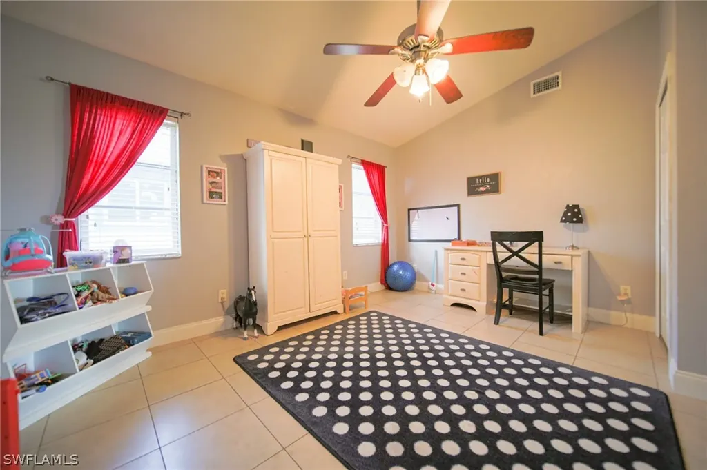 1021 NW 43rd Avenue Cape Coral FL 33993