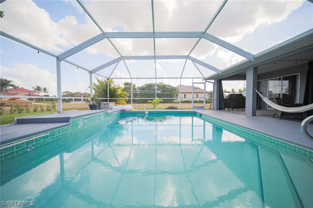 1021 NW 43rd Avenue Cape Coral FL 33993