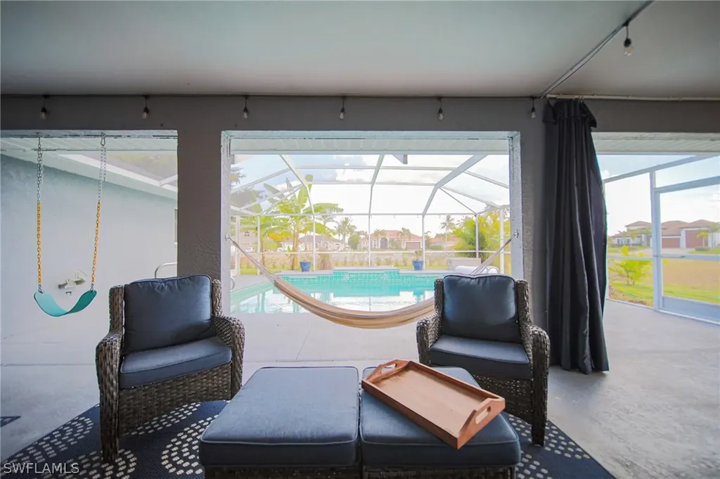 1021 NW 43rd Avenue Cape Coral FL 33993