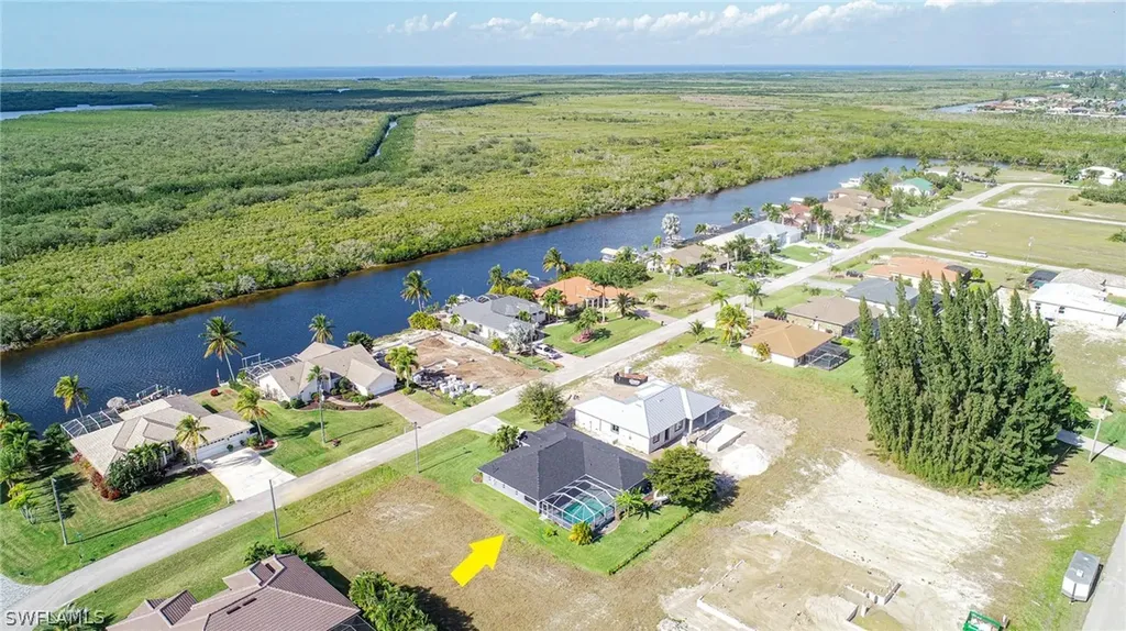 1021 NW 43rd Avenue Cape Coral FL 33993