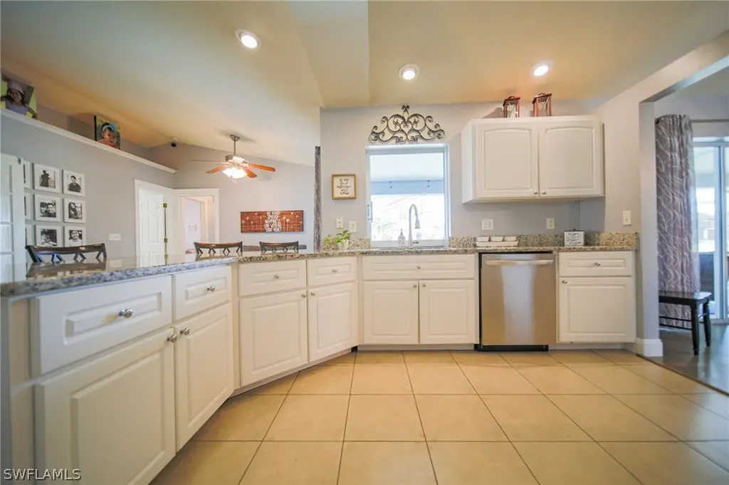1021 NW 43rd Avenue Cape Coral FL 33993