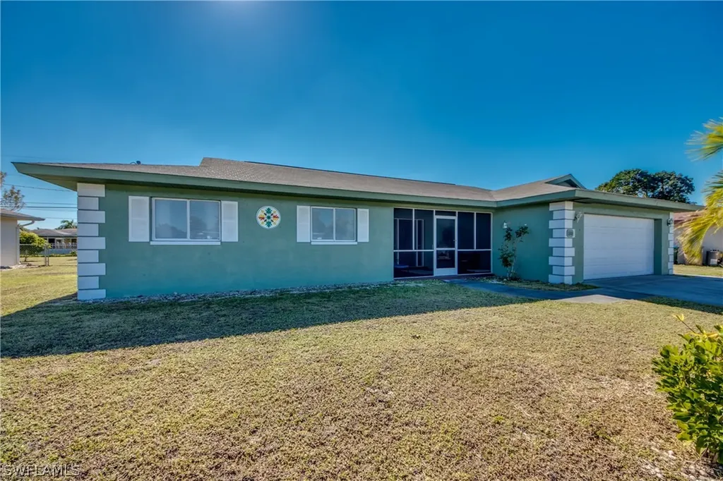 1318 SE 27th Terrace Cape Coral FL 33904