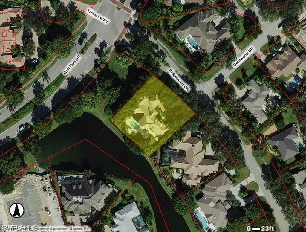 6613 Ridgewood Drive Naples FL 34108