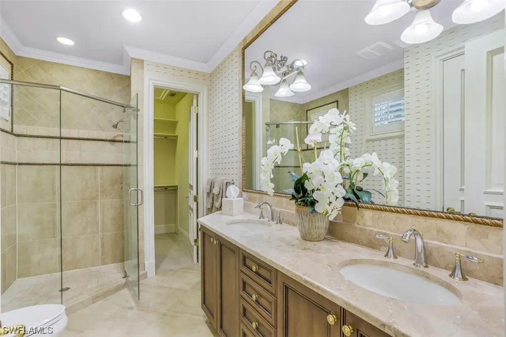 33 3rd Street S Naples FL 34102