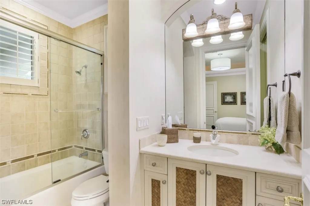 33 3rd Street S Naples FL 34102