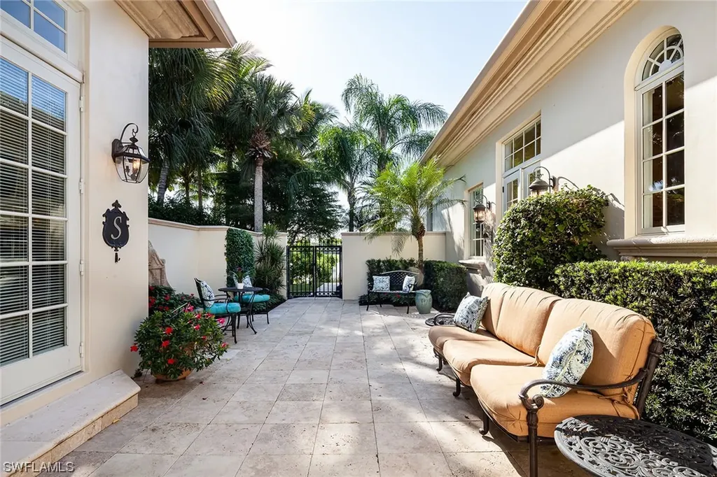 2124 Canna Way Naples FL 34105