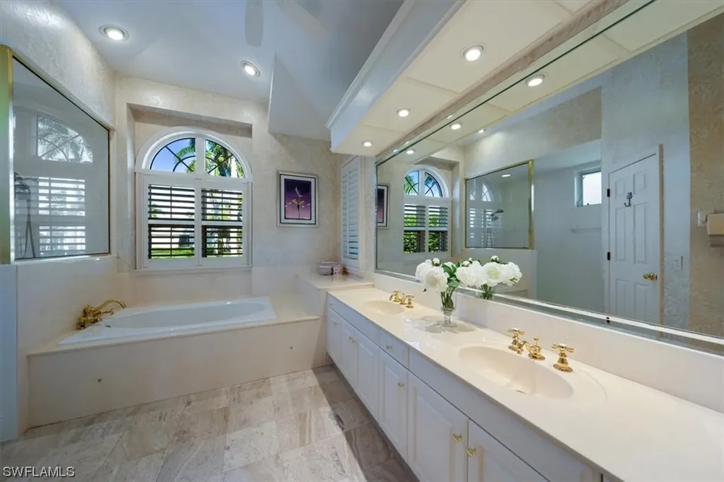 735 Saint Georges Court Naples FL 34110