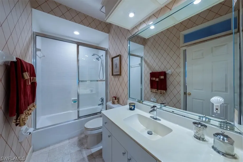 735 Saint Georges Court Naples FL 34110