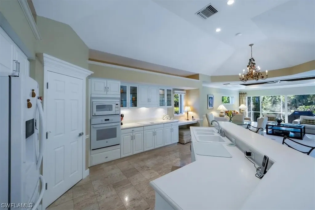 735 Saint Georges Court Naples FL 34110
