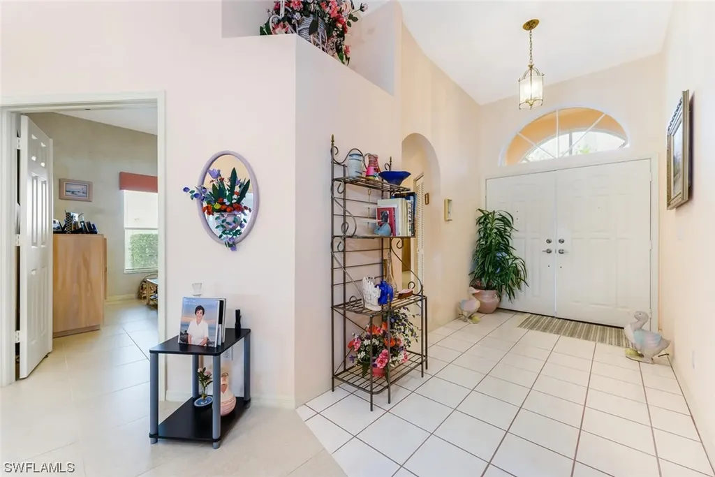 6637 Vancouver Lane Naples FL 34104