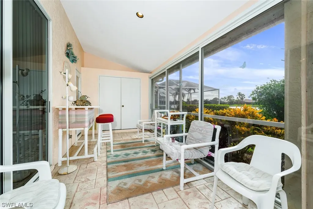 6637 Vancouver Lane Naples FL 34104